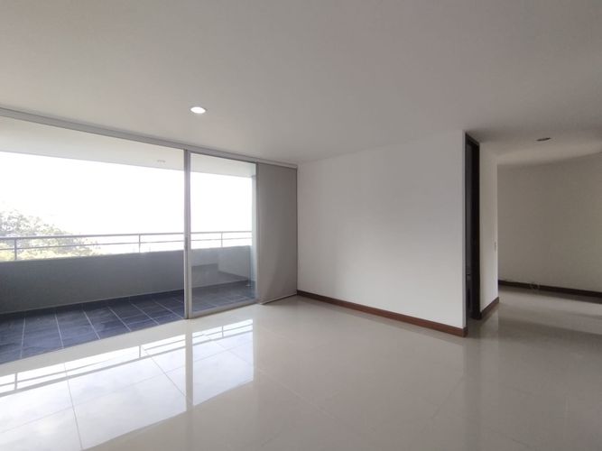 Apartamento de 3 alcobas en arriendo en Loma Del Indio, Medellín, 79 m² · foto 15 de 20