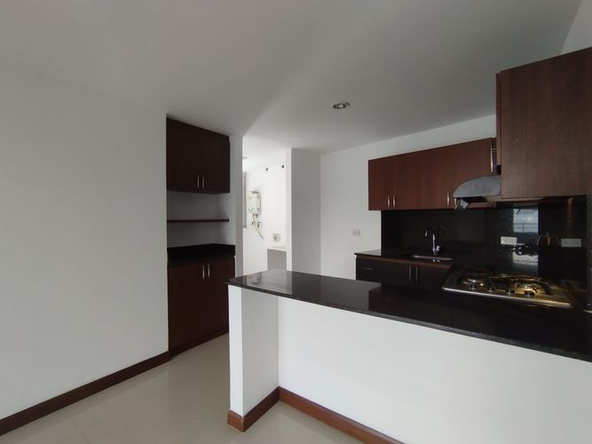 Apartamento de 3 alcobas en arriendo en Loma Del Indio, Medellín, 79 m² · foto 16 de 20