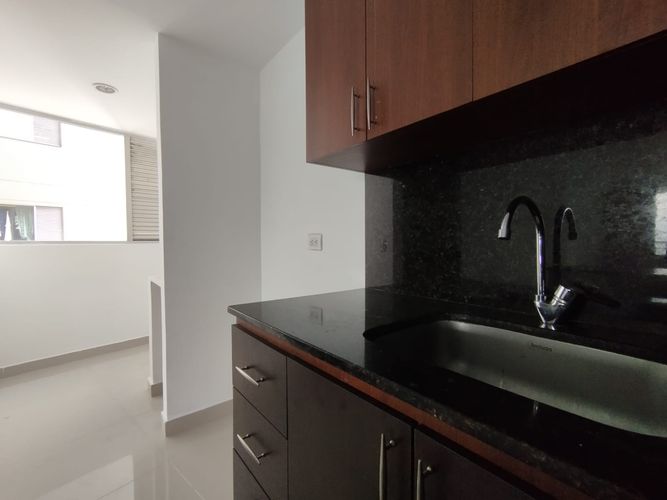 Apartamento de 3 alcobas en arriendo en Loma Del Indio, Medellín, 79 m² · foto 19 de 20