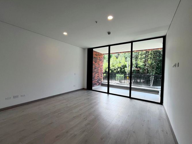 Apartamento de 1 alcoba en venta en Los Salados, El Retiro, 73 m² · foto 2 de 18