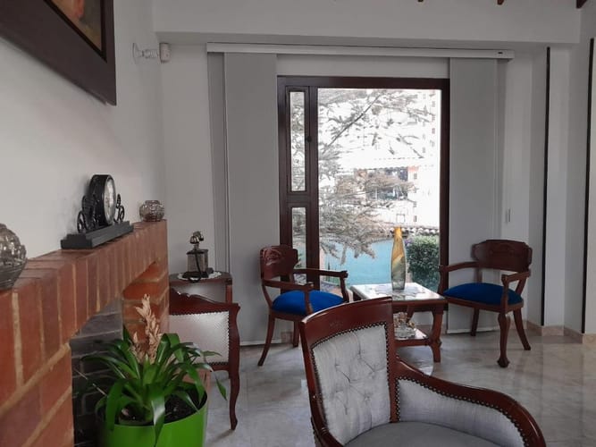 Casa de 5 alcobas en venta en Laura Vicuña, Chía, 257 m² · foto 23 de 24