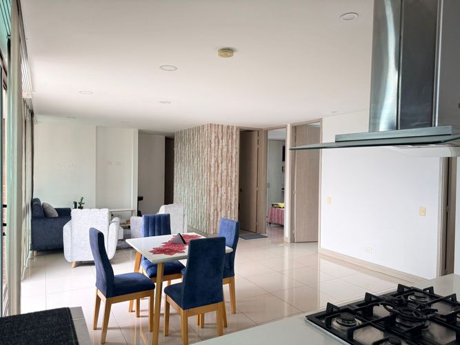 Apartamento de 3 alcobas en venta en El Poblado, Medellín, 110 m² · foto 7 de 18