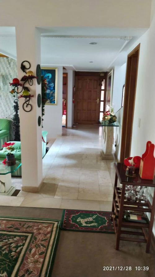 Casa de 4 alcobas en venta en San Jose De Bavaria, Bogotá, 198 m² · foto 4 de 24