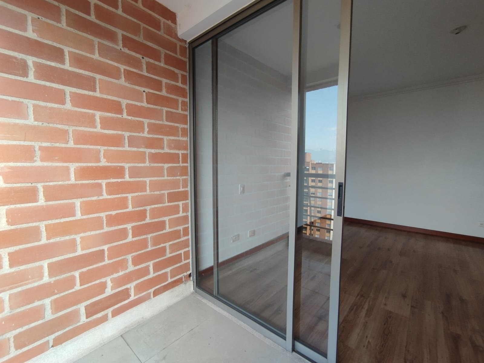 Apartamento en arriendo en El Poblado, Medellín · foto 5 de 13