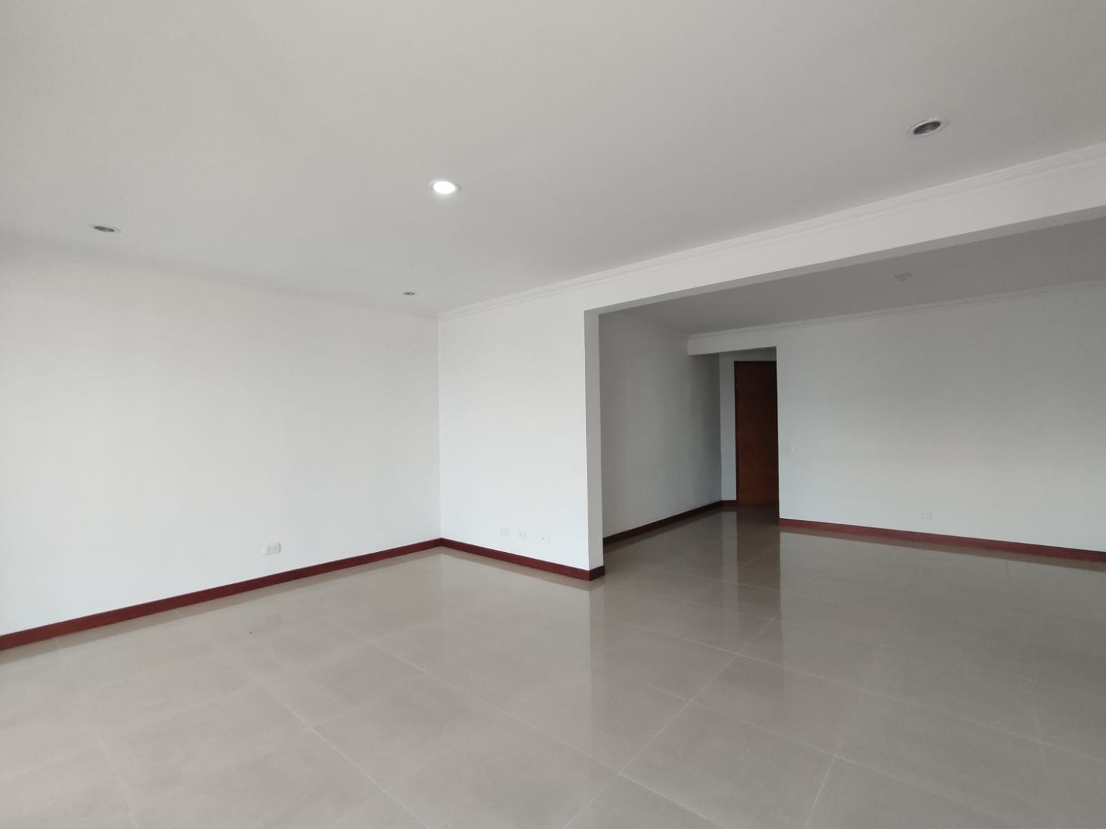 Apartamento en arriendo en El Poblado, Medellín · foto 7 de 13