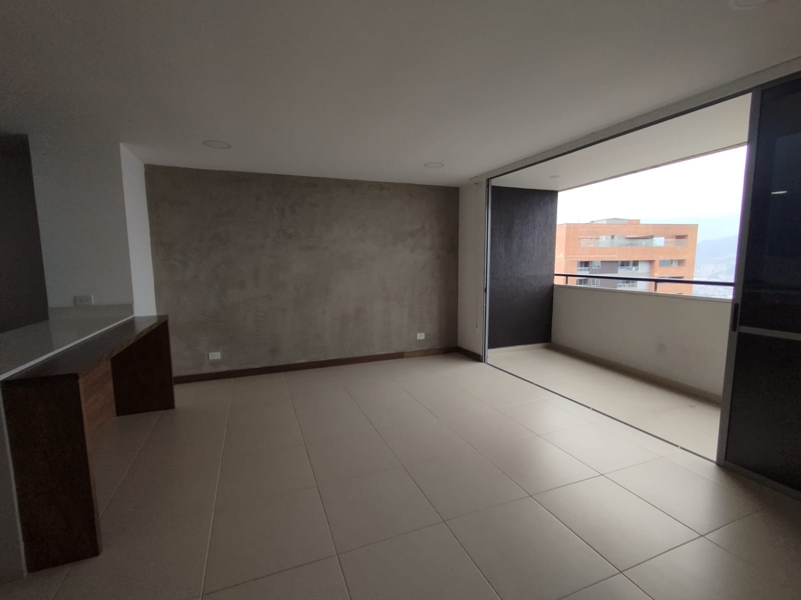 Apartamento en arriendo en El Poblado, Medellín · foto 3 de 20