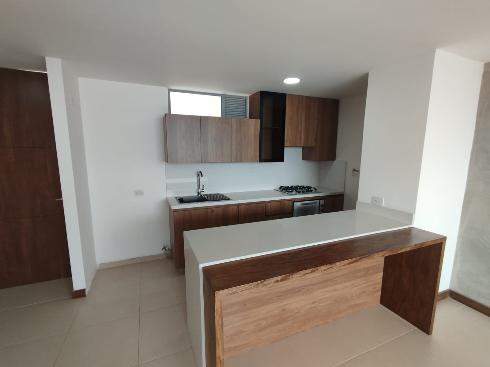 Apartamento en arriendo en El Poblado, Medellín · foto 7 de 20