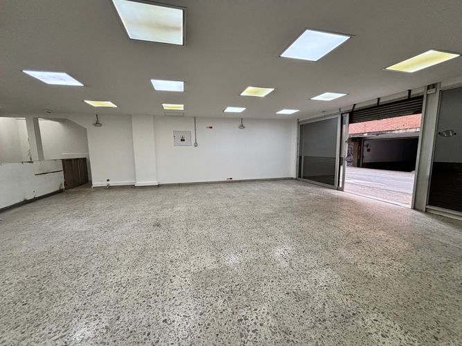Local en arriendo en Villa Nueva, Medellín, 210 m² · foto 6 de 9