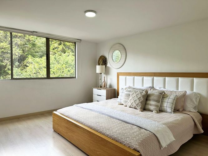 Apartamento de 2 alcobas en arriendo en El Poblado, Medellín, 120 m² · foto 12 de 16