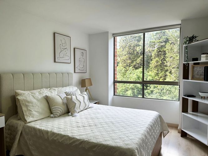 Apartamento de 2 alcobas en arriendo en El Poblado, Medellín, 120 m² · foto 14 de 16