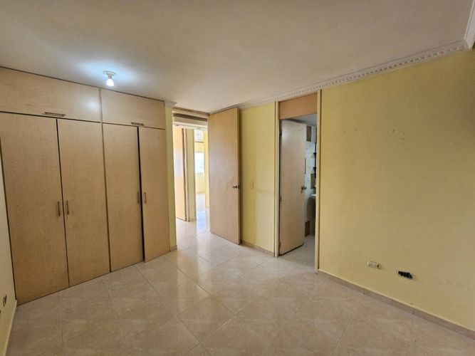 Apartamento de 3 alcobas en venta en Granjas De Provenza, Bucaramanga, 80 m² · foto 6 de 9