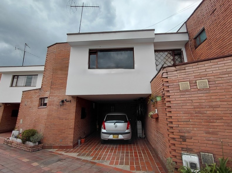 Casa en venta en El Contador, Bogotá · foto 8 de 20
