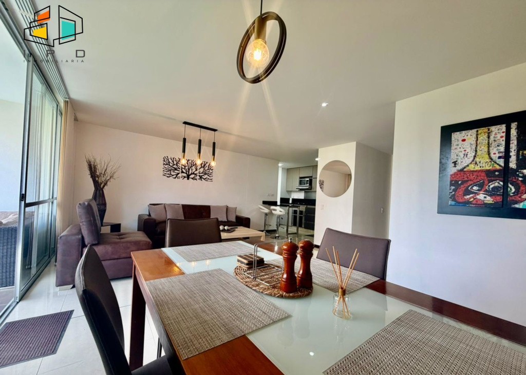 Apartamento en arriendo en Los Balsos No.2, Medellín · foto 4 de 24