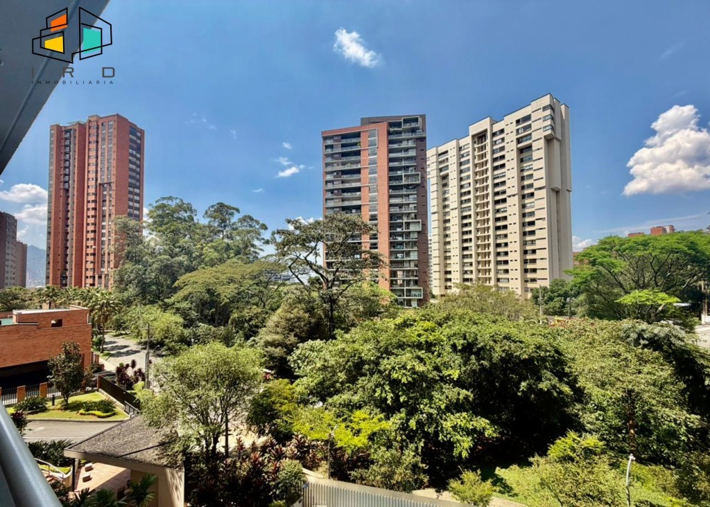 Apartamento en arriendo en Los Balsos No.2, Medellín · foto 10 de 24