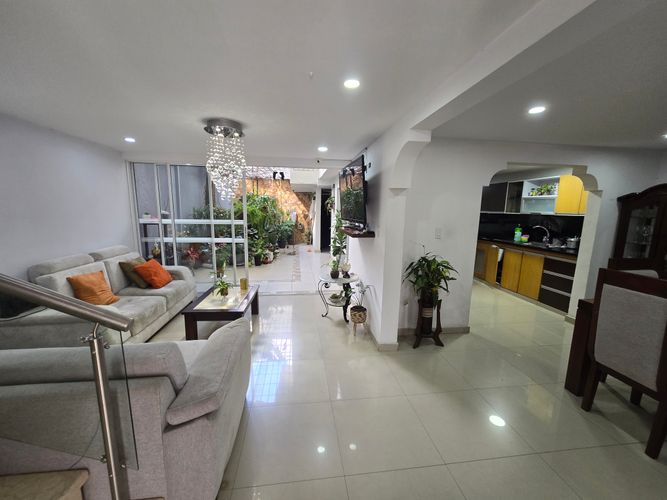 Casa de 5 alcobas en venta en Camino Real, Cali, 280 m² · foto 5 de 24