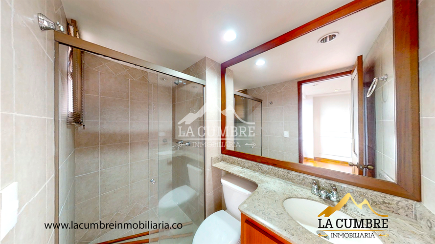 Apartamento de 3 alcobas en arriendo en La Calera, Medellín, 250 m² · foto 21 de 21