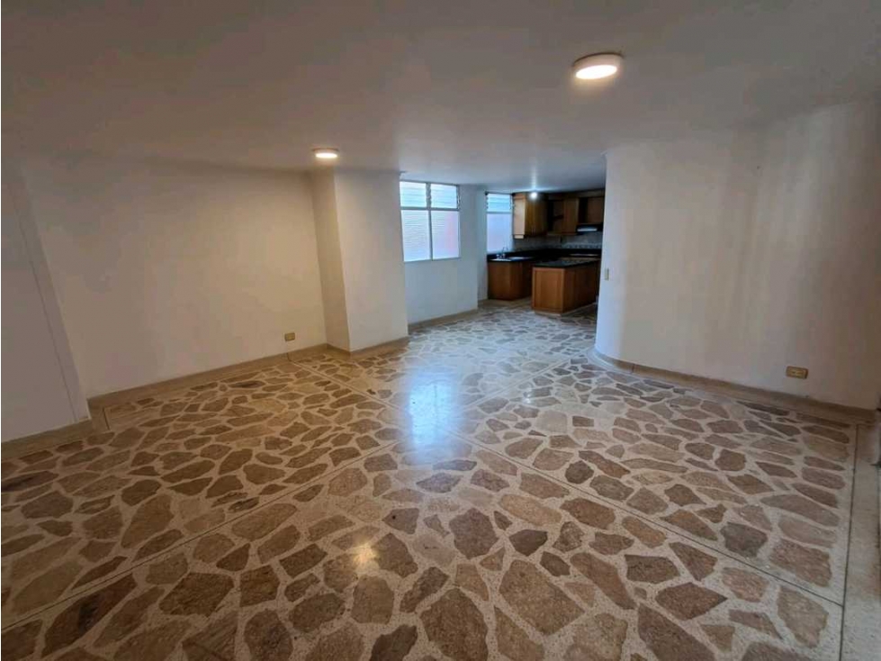 Apartamento en arriendo en La Castellana, Medellín · foto 4 de 20