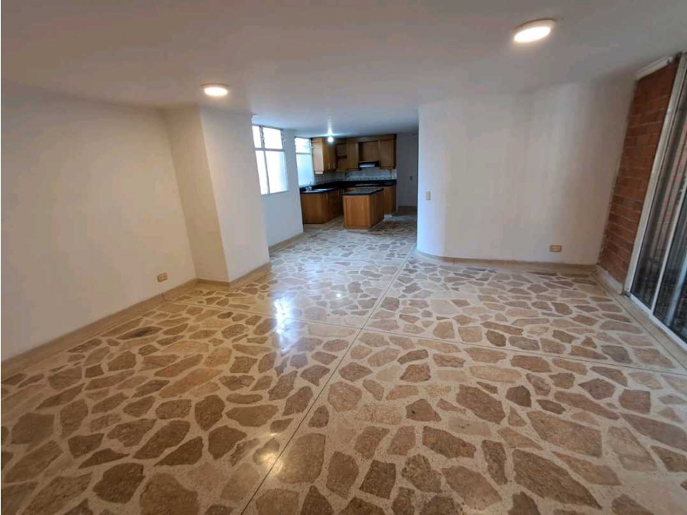 Apartamento en arriendo en La Castellana, Medellín · foto 5 de 20