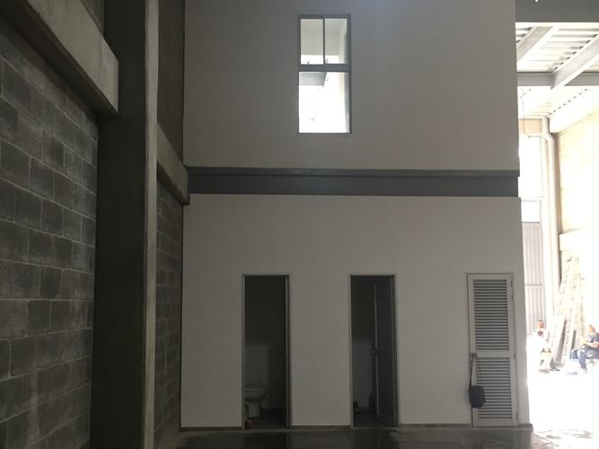 Bodega en arriendo en Suramérica, Itagüí, 542 m² · foto 6 de 10