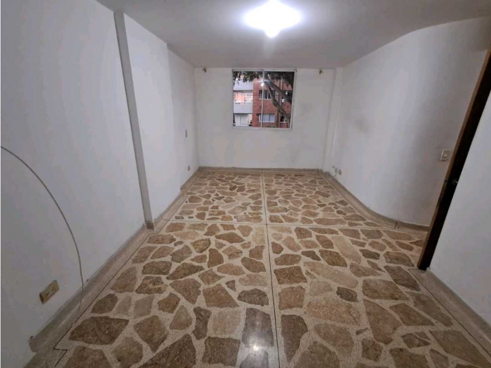 Apartamento en arriendo en La Castellana, Medellín · foto 8 de 20
