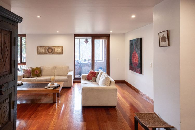 Apartamento de 3 alcobas en venta en Los Rosales, Bogotá, 218 m² · foto 5 de 21