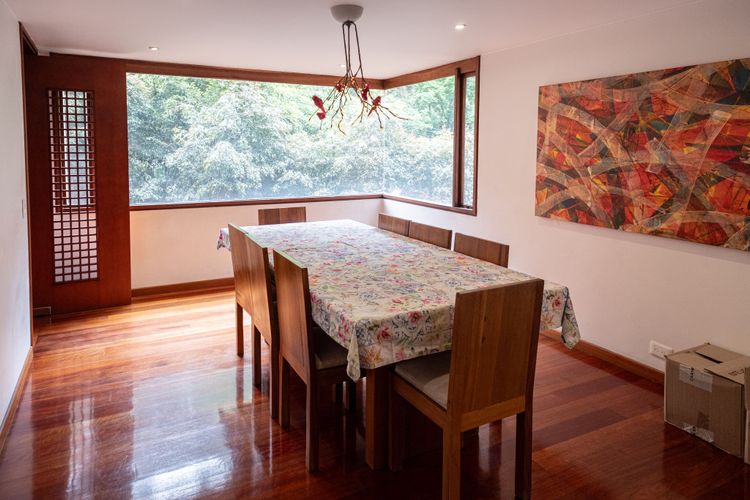 Apartamento de 3 alcobas en venta en Los Rosales, Bogotá, 218 m² · foto 8 de 21