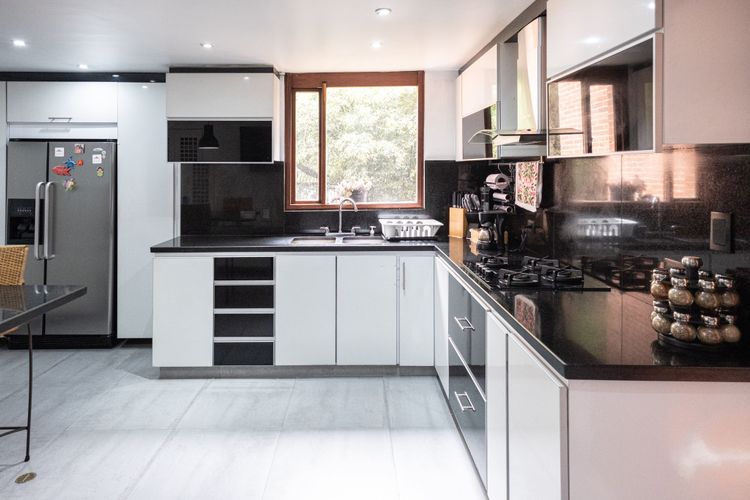 Apartamento de 3 alcobas en venta en Los Rosales, Bogotá, 218 m² · foto 19 de 21