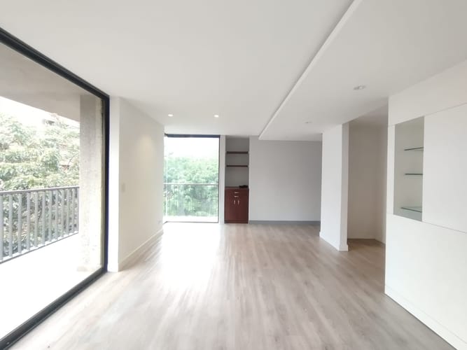 Apartamento de 2 alcobas en arriendo en Urbanización Las Cumbres, Medellín, 105 m² · foto 4 de 14