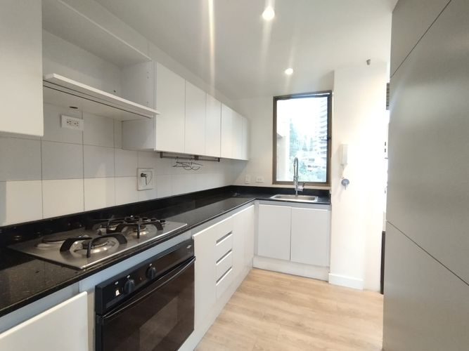 Apartamento de 2 alcobas en arriendo en Urbanización Las Cumbres, Medellín, 105 m² · foto 6 de 14