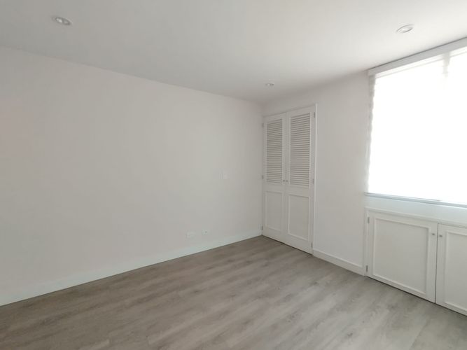 Apartamento de 2 alcobas en arriendo en Urbanización Las Cumbres, Medellín, 105 m² · foto 11 de 14