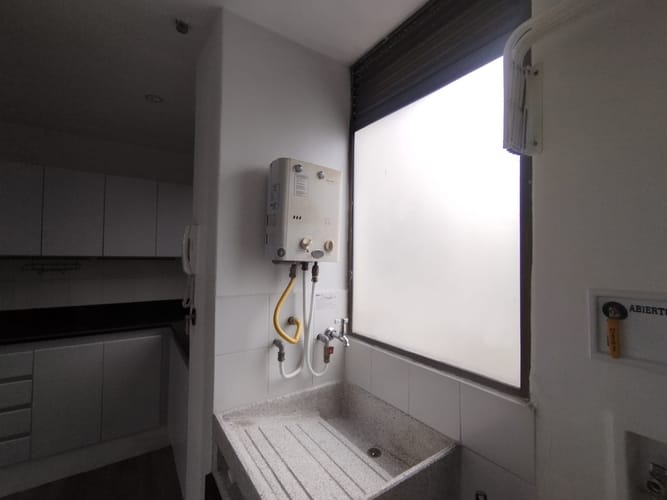 Apartamento de 2 alcobas en arriendo en Urbanización Las Cumbres, Medellín, 105 m² · foto 14 de 14