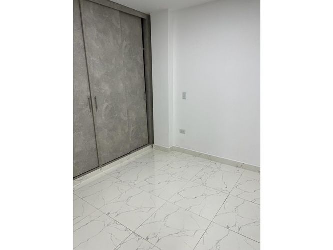Edificio en venta en El Poblado Ii Etapa, Pereira, 485 m² · foto 3 de 7