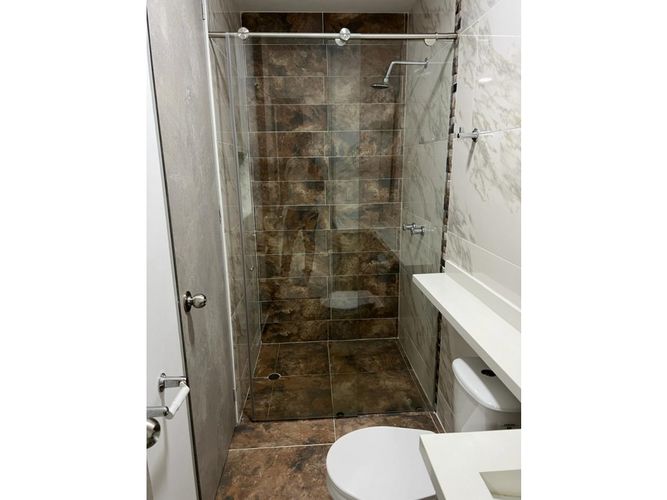 Edificio en venta en El Poblado Ii Etapa, Pereira, 485 m² · foto 5 de 7