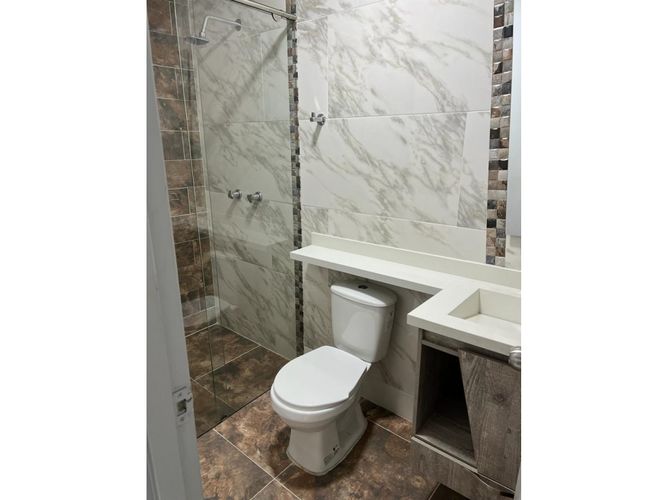 Edificio en venta en El Poblado Ii Etapa, Pereira, 485 m² · foto 6 de 7