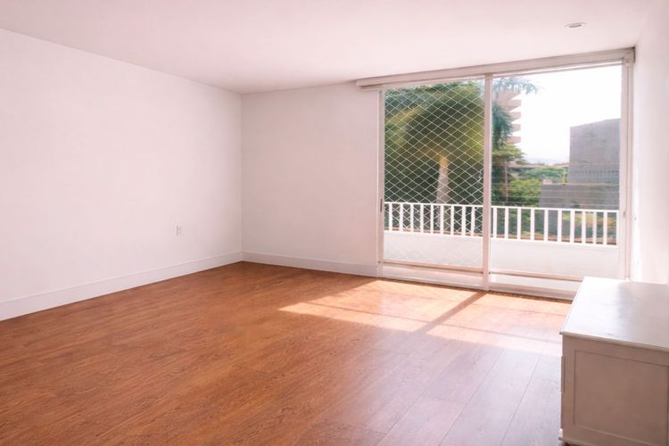 Apartamento en venta en La Arboleda, Cali · foto 2 de 10