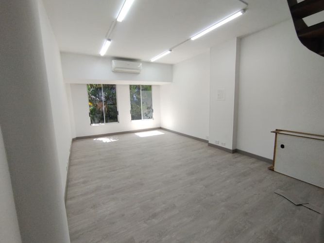 Oficina en arriendo en La Aguacatala, Medellín, 45 m² · foto 5 de 17