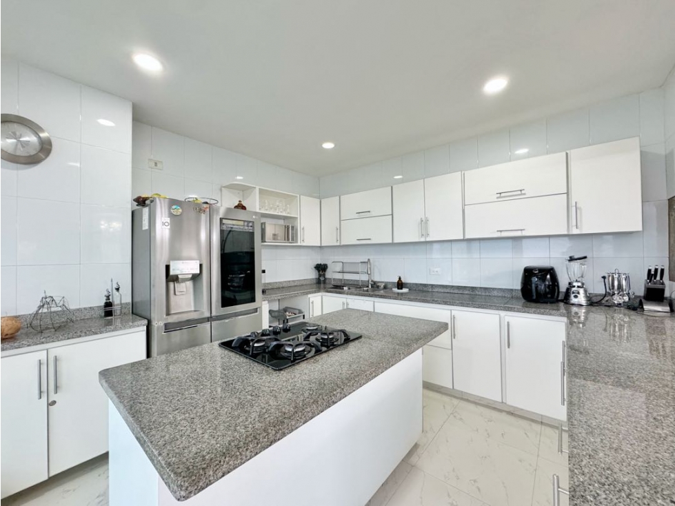 Apartamento en venta en Manga, Cartagena · foto 3 de 24