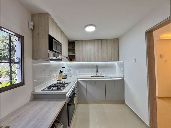 Casa de 4 alcobas en venta en Urbanizacion La Cabaña, Cartagena, 300 m² · foto 8 de 24