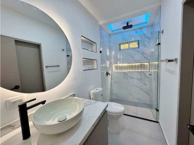 Casa de 4 alcobas en venta en Urbanizacion La Cabaña, Cartagena, 300 m² · foto 18 de 24