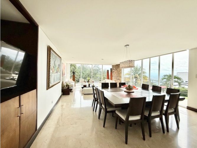Casa de 7 alcobas en venta en Menga, Yumbo, 1068 m² · foto 3 de 18