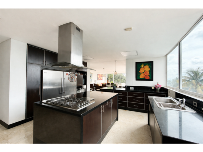 Casa de 7 alcobas en venta en Menga, Yumbo, 1068 m² · foto 5 de 18