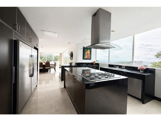 Casa de 7 alcobas en venta en Menga, Yumbo, 1068 m² · foto 6 de 18