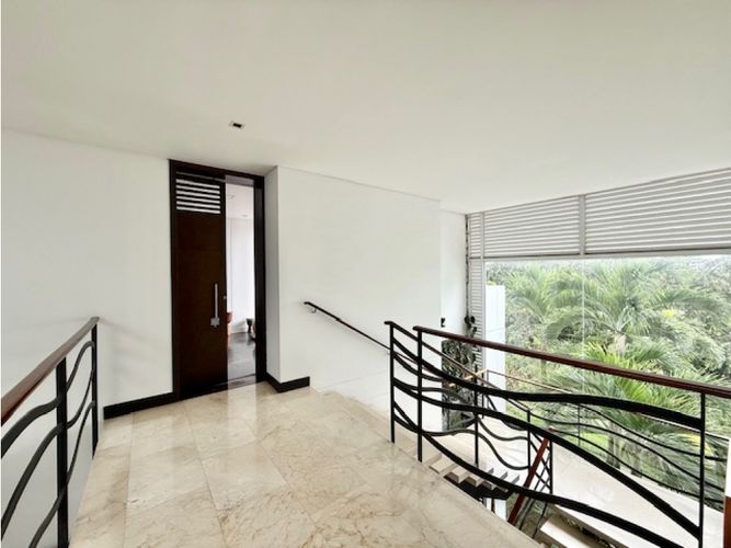 Casa de 7 alcobas en venta en Menga, Yumbo, 1068 m² · foto 13 de 18
