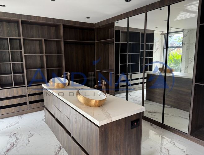Apartamento de 3 alcobas en venta en El Poblado, Medellín, 361 m² · foto 6 de 6