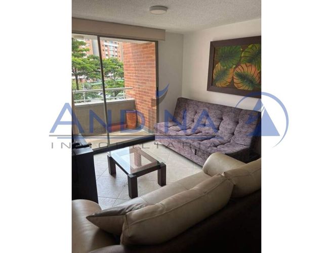 Apartamento de 3 alcobas en venta en Belén, Medellín, 78 m² · foto 2 de 14