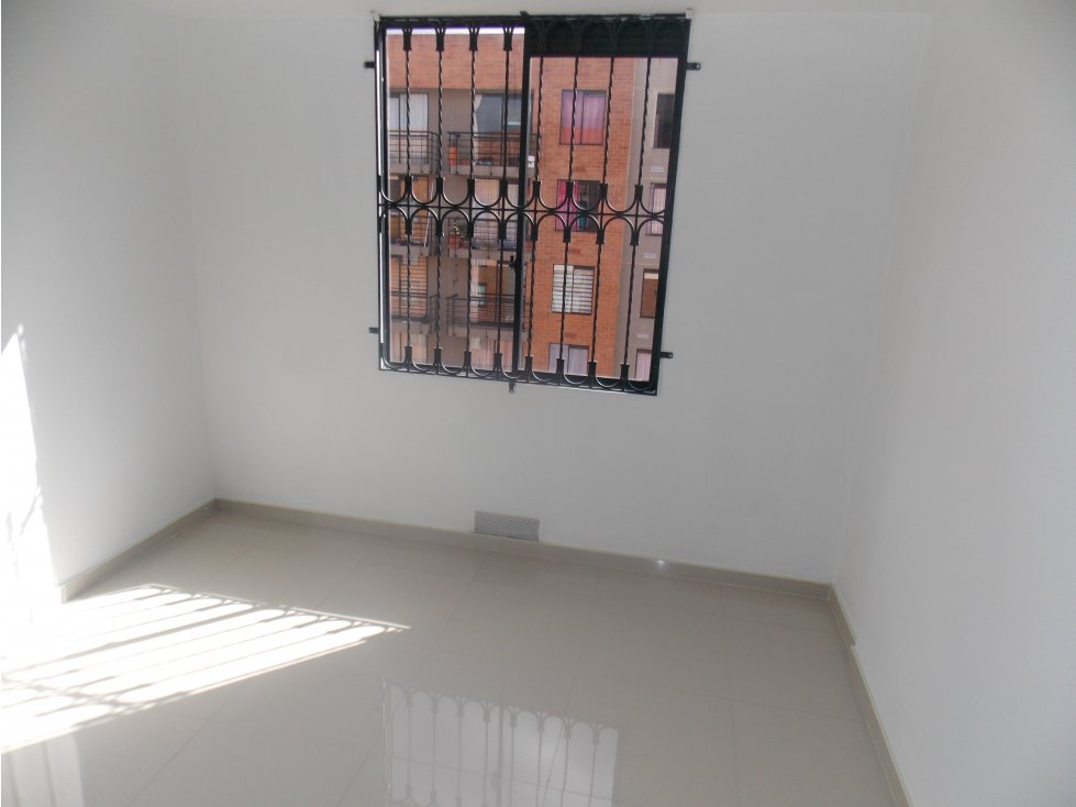 Apartamento en venta en Suba Salitre, Bogotá · foto 3 de 15
