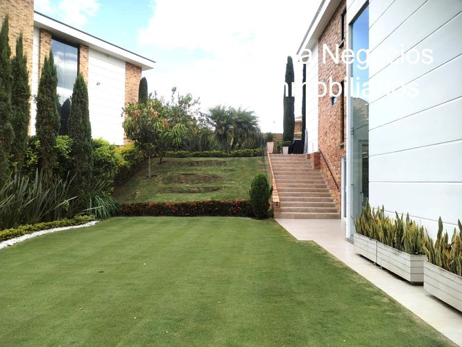 Casa de 6 alcobas en venta en Ruitoque Condominio, Floridablanca, 442 m² · foto 6 de 24
