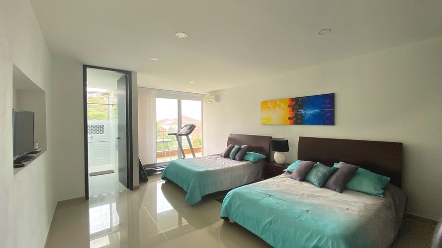 Casa de 7 alcobas en venta en Ruitoque Condominio, Floridablanca, 600 m² · foto 8 de 19