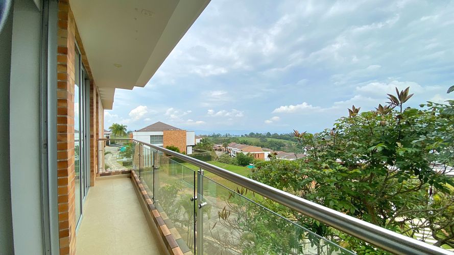 Casa de 7 alcobas en venta en Ruitoque Condominio, Floridablanca, 600 m² · foto 15 de 19