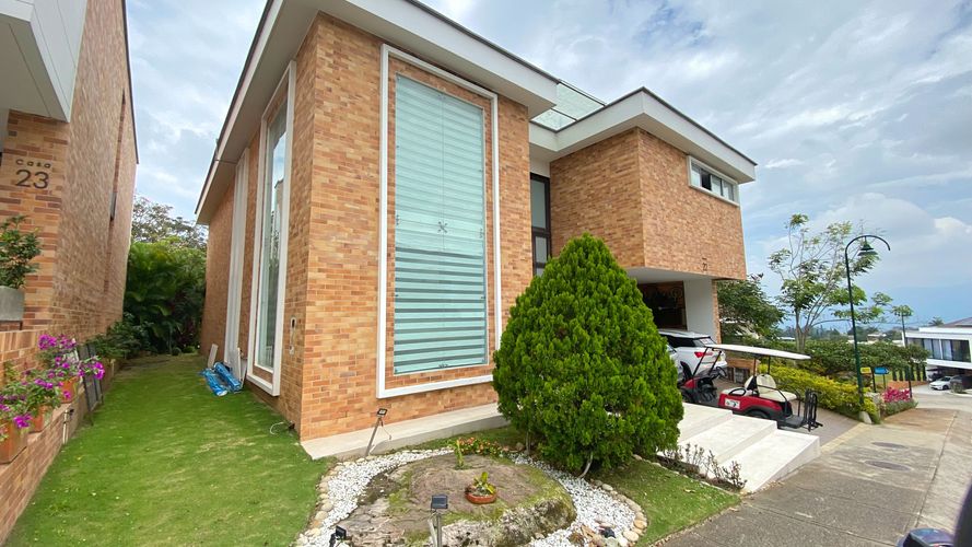 Casa de 7 alcobas en venta en Ruitoque Condominio, Floridablanca, 600 m² · foto 17 de 19